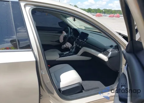 2020 Honda Accord Lx z USA, uszkodzony, nr VIN 1HGCV1F15LA086796